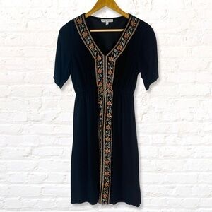 Stevie Hender Embroidered Crinkled A-Line Dress Size Small Black